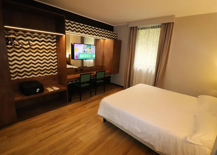 多梅尼基诺酒店