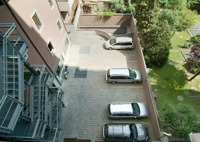 多梅尼基诺酒店